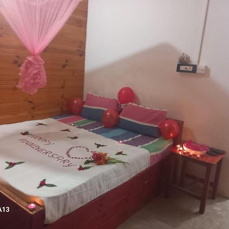 Walkers Hostel ตรินโคมาลี ภายนอก รูปภาพ