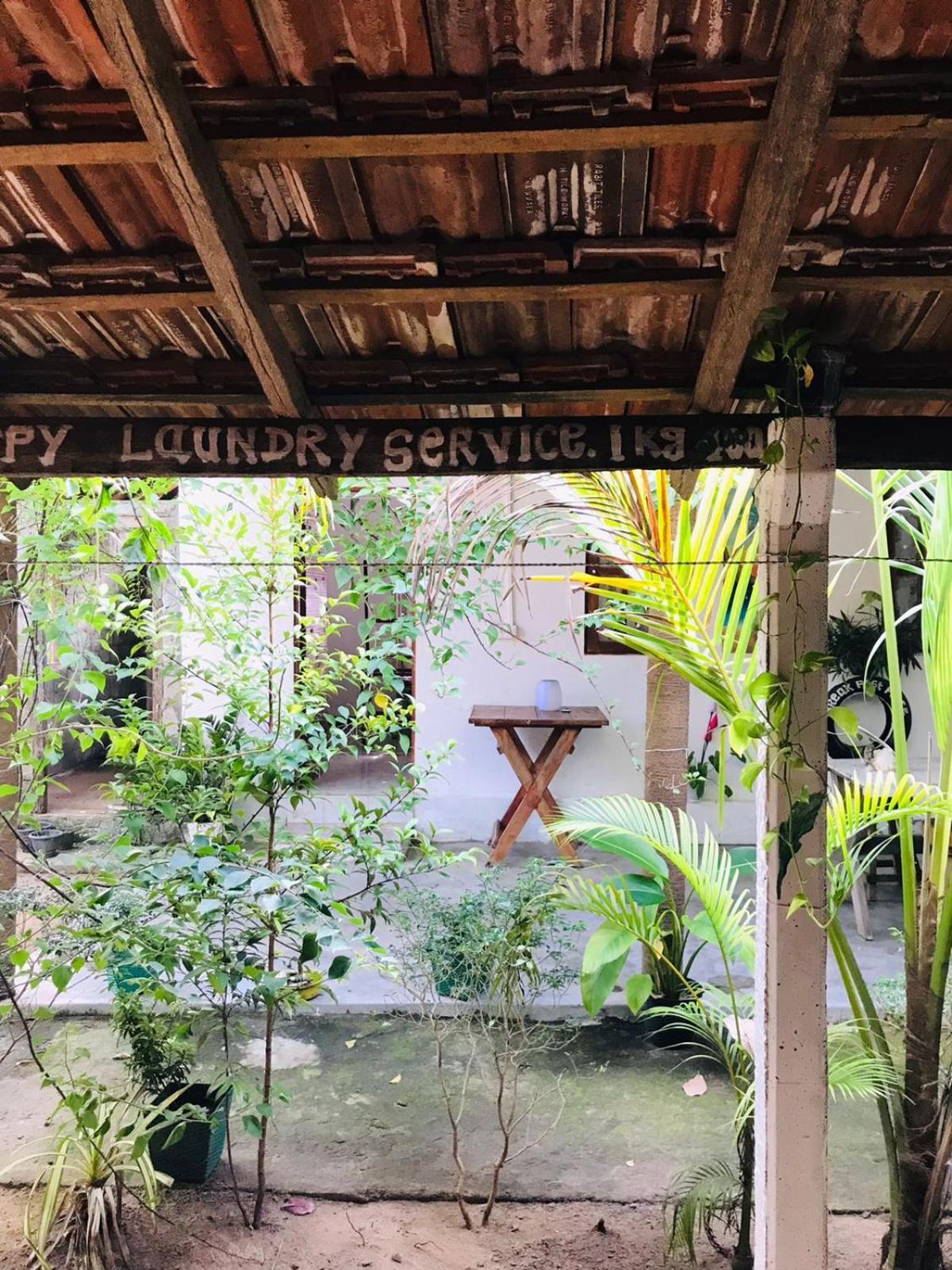 Walkers Hostel ตรินโคมาลี ภายนอก รูปภาพ