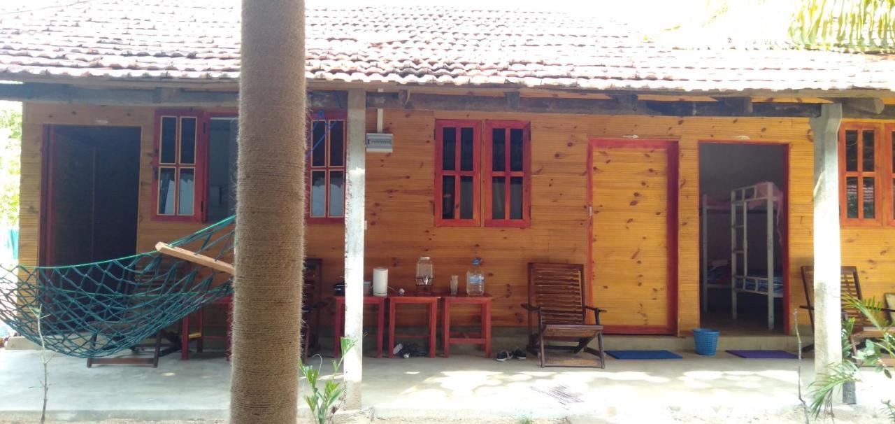 Walkers Hostel ตรินโคมาลี ภายนอก รูปภาพ